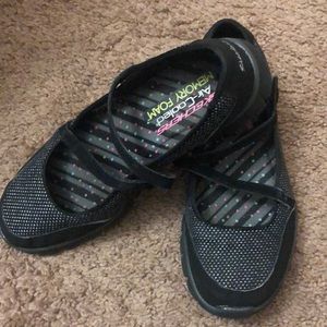 Skechers Air cooled Memory Foam